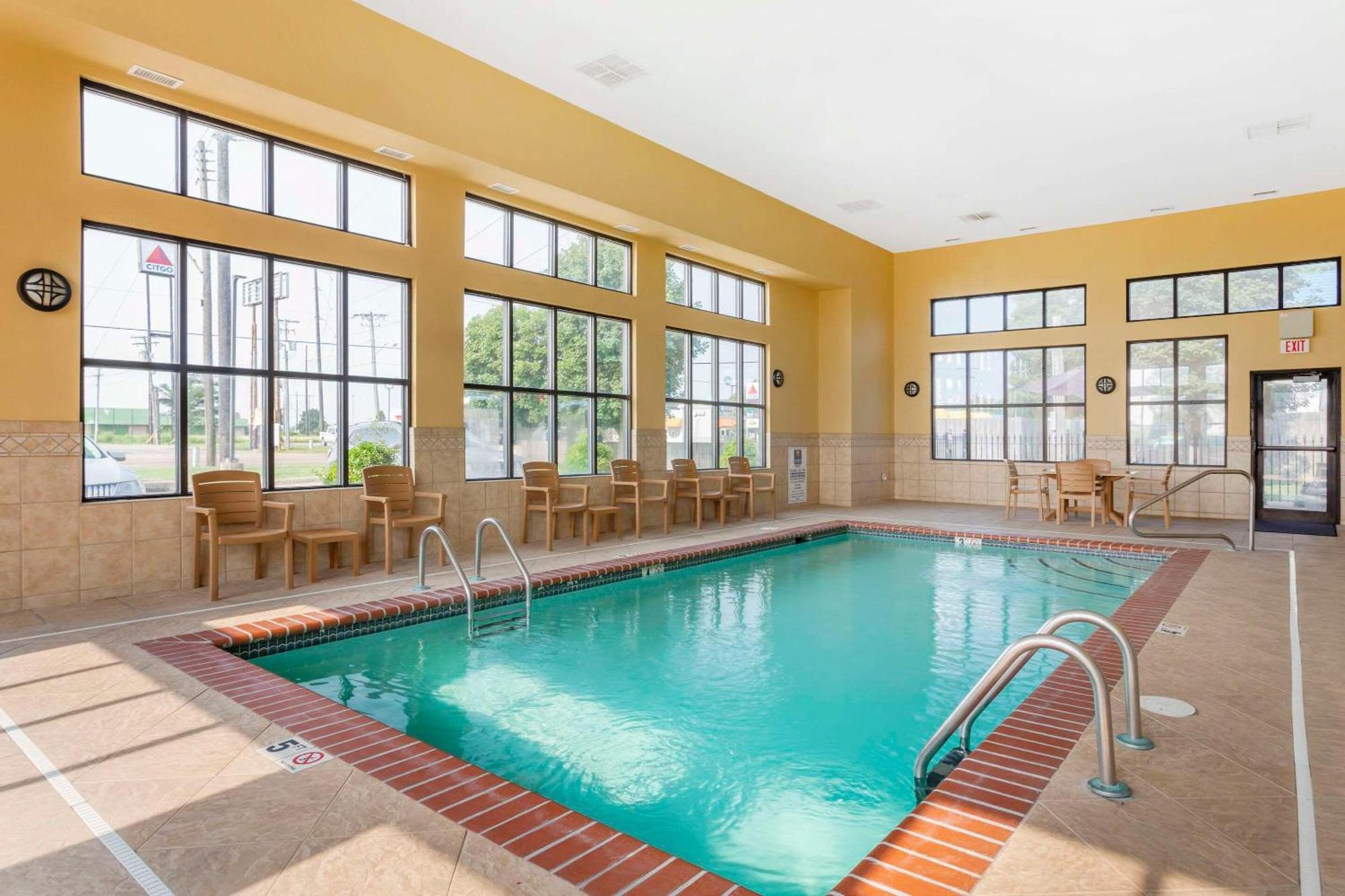 Comfort Inn & Suites Blytheville Dış mekan fotoğraf